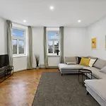 Big Spacious Central Apartment In Vienna
